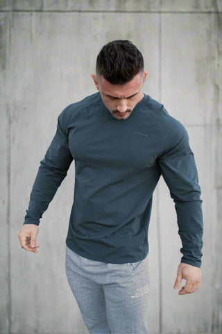 Titan Muscle-Fit Long Sleeve T-Shirt - Steel Blue