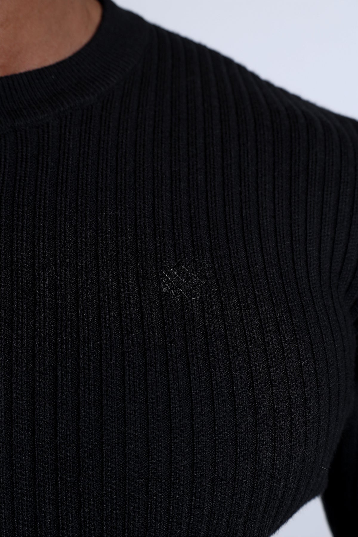 Classic Henley Sweater - Black – Jed North