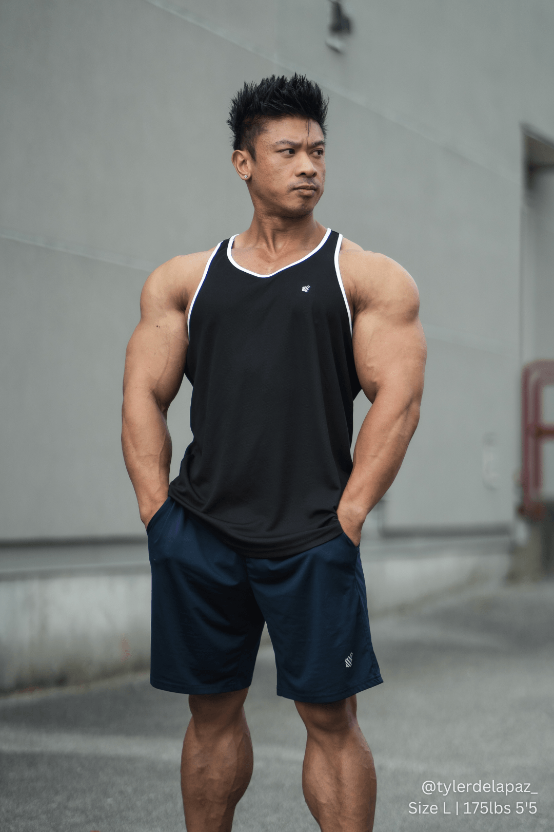 Fast-Dry Bodybuilding Workout Stringer - Black w/ White