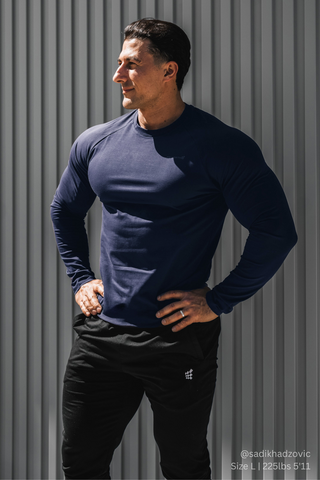 Titan Muscle-Fit Long Sleeve T-Shirt - Navy