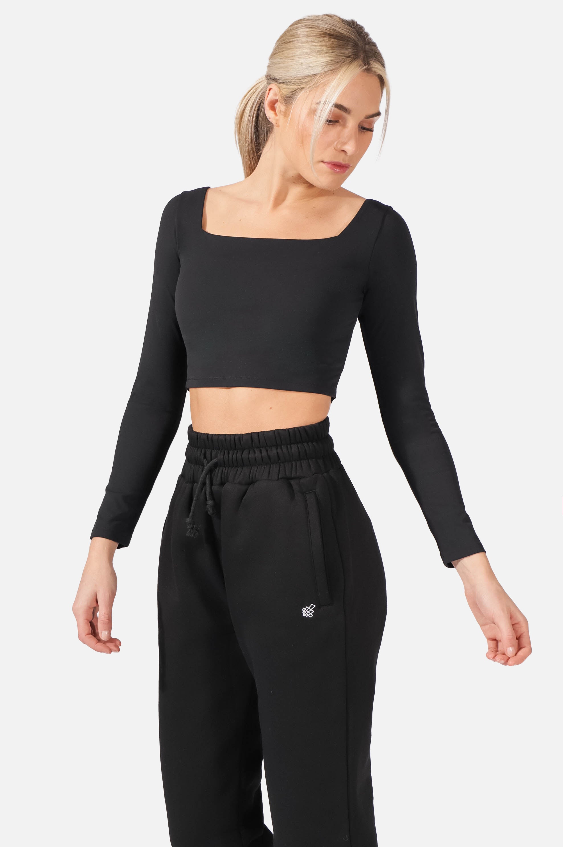 Nova Sport Yoga Crop Top Women's Size M Black Criss-Cross Long Sleeve  Activewear