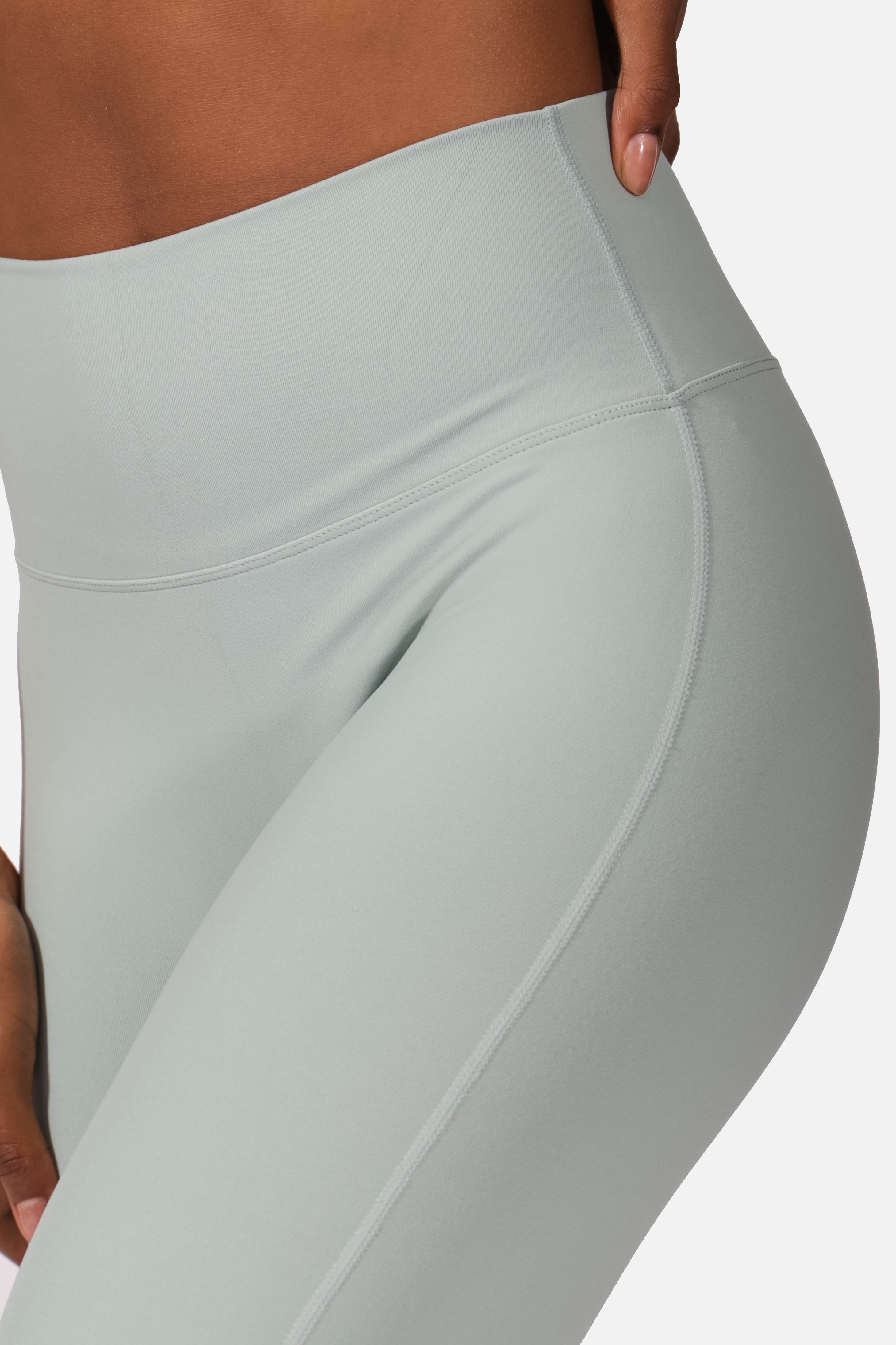NWT Women's SMALL Nike Dusty Pink 7/8 Length High Rise Yoga Pants